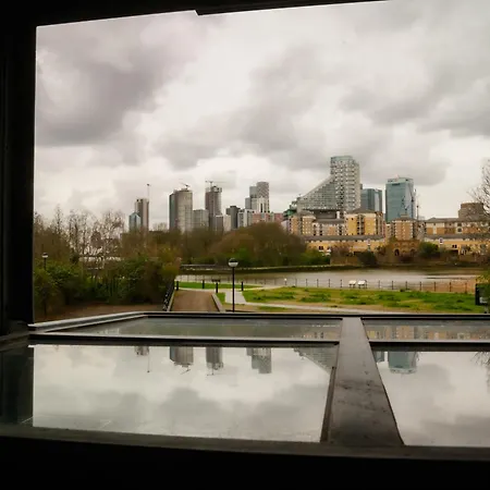 Loft Style Apartment Near O2, Abba Voyage, Excel Londra Esterno foto