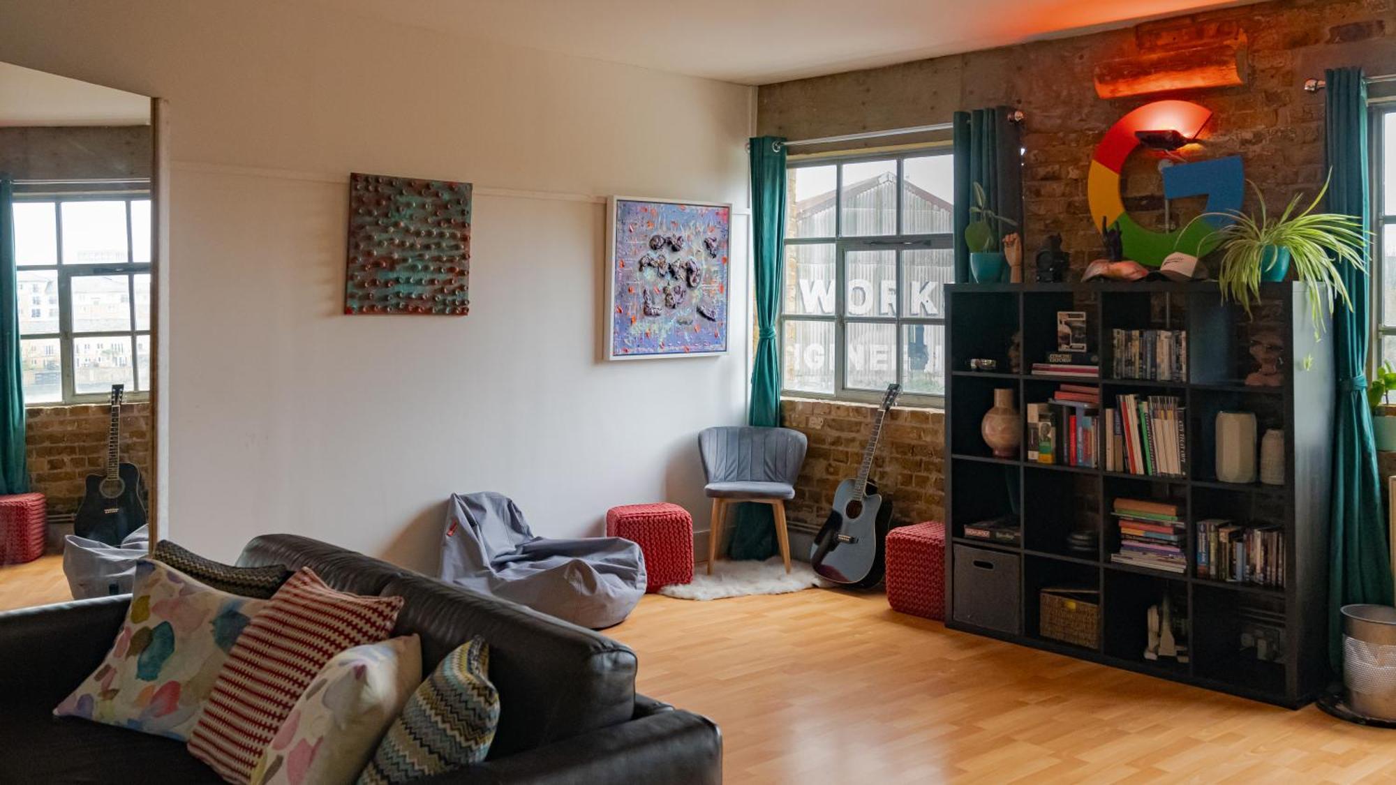 Апартаменты Loft Style Near O2, Abba Voyage, Excel Лондон